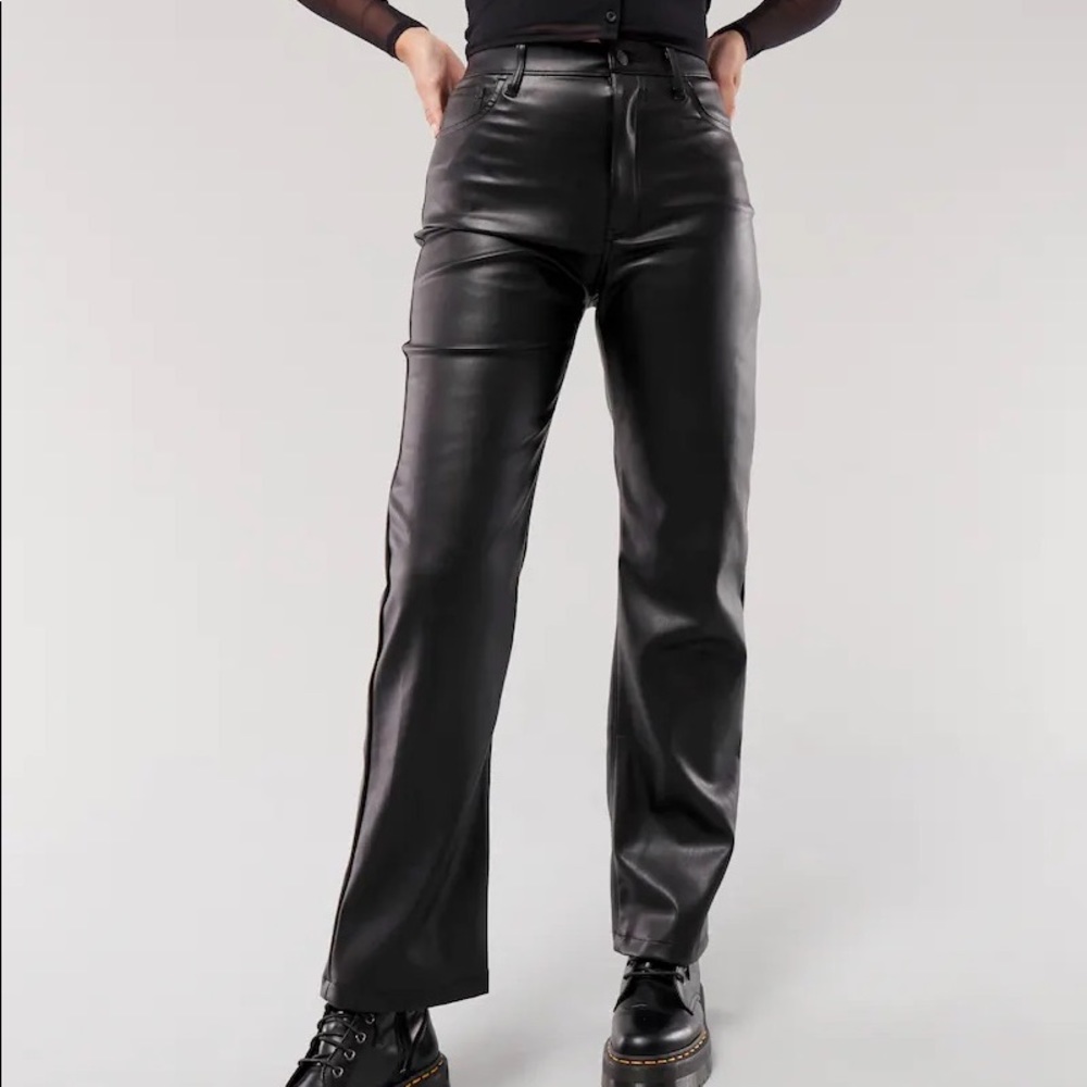 Hollister Ultra High-Rise Dad Leather Pants